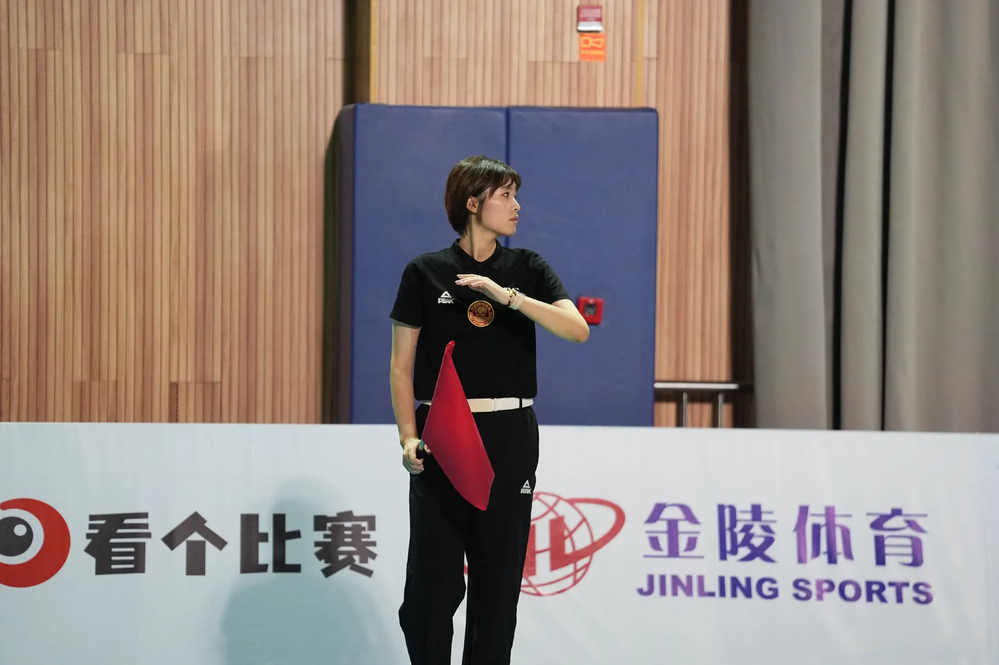 div, 个二传, 戎万千百的