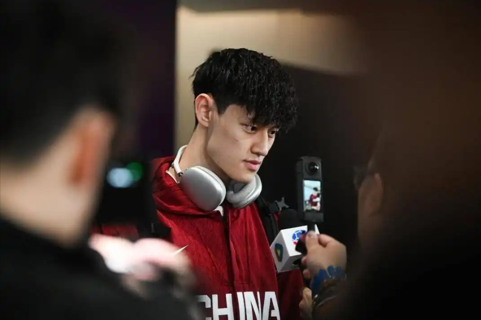 目前CBA, cm身高 目前CBA, cm身高