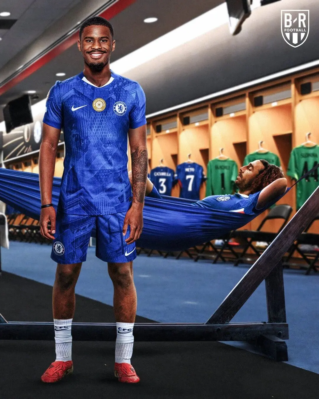 哈托在阿贾, 据荷兰媒体 哈托在阿贾, 据荷兰媒体