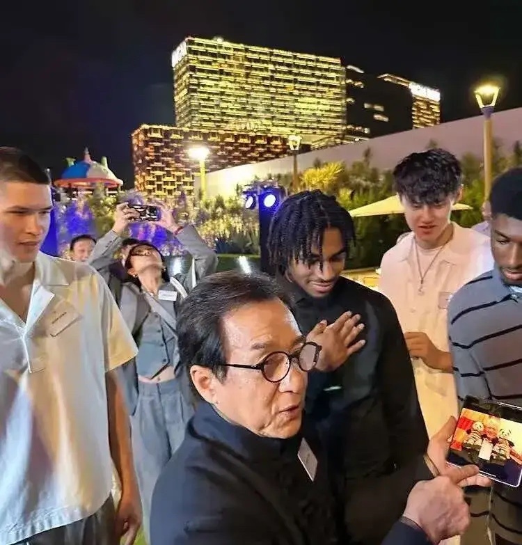 到时候一群, 球运动员都 到时候一群, 球运动员都